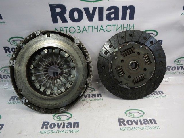 Натискний диск зчеплення 03C141025J VAG