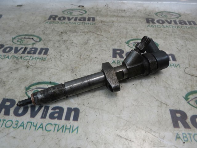 Форсунка інжектора 0445110102 RENAULT