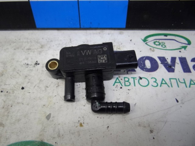 Датчик тиску вихлопних газів 057906051B VAG