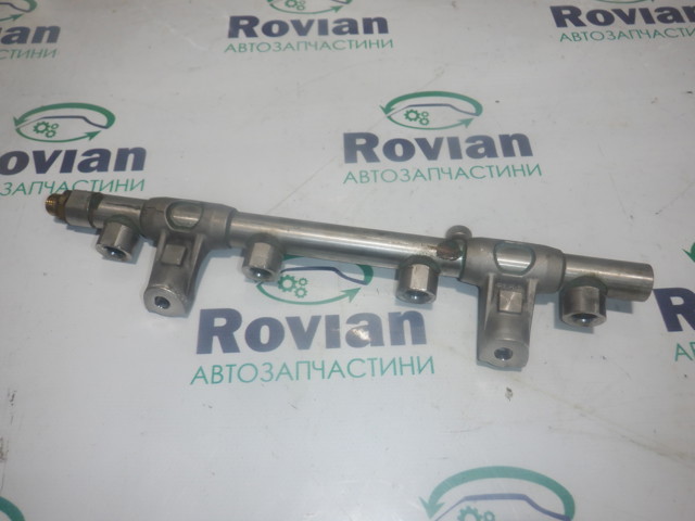 Паливна рампа 06L133317L VAG