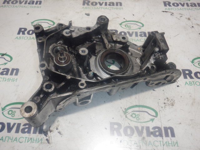 Помпа масляна 1064A035 MITSUBISHI