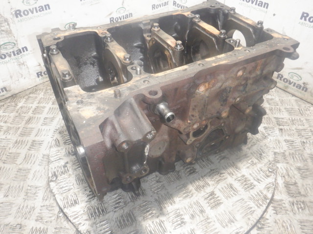 Пеньок 11010EB325 NISSAN
