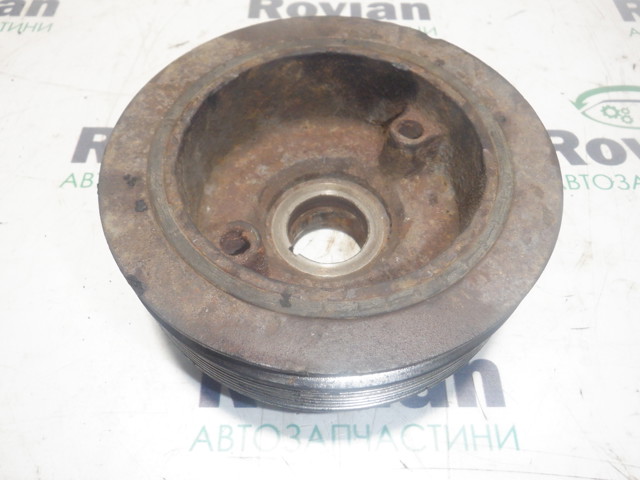 Шків колінвала (демпфер ) 1104A013 MITSUBISHI