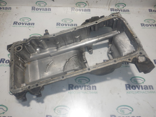Піддон масляний картера двигуна 11110EB30A NISSAN