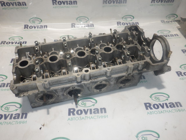 Головка блоку циліндрів 11127806058 BMW