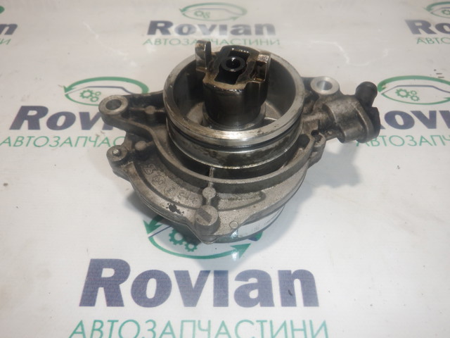Насос вакуумний 11667791232 BMW