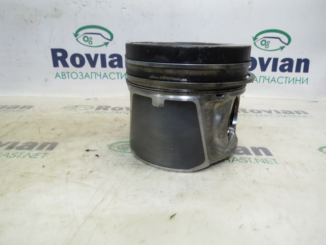 Поршень в зборі 120A17400R RENAULT