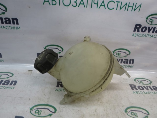 Бачок системи охолодження, розширювальний Пежо 308 200