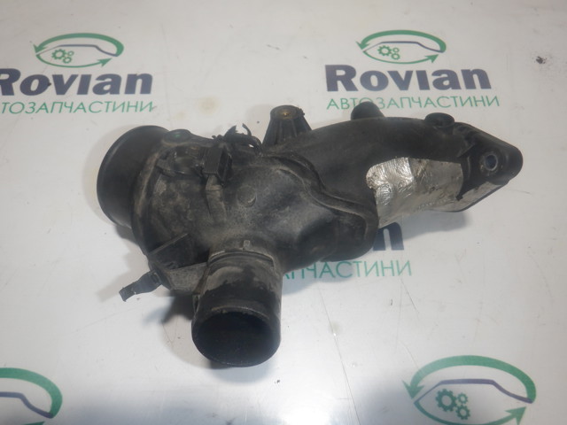 Шланг/патрубок інтеркуллера 165764902R RENAULT