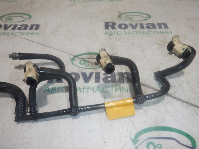 Трубка паливна, зворотня від форсунок 166714557R RENAULT