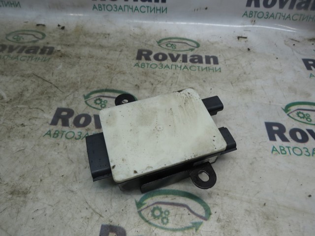 Модуль керування (ЕБУ) паливного насосу 169102698R RENAULT