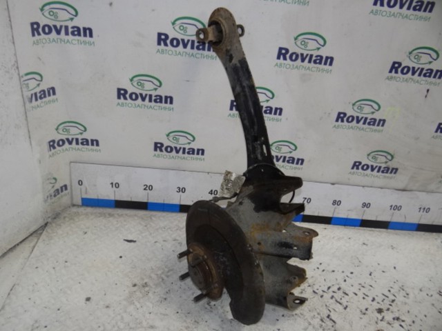 Цапфа поворотна права 1785709 FORD