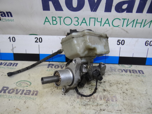 Бачок гальмівної рідини Volkswagen Golf 6