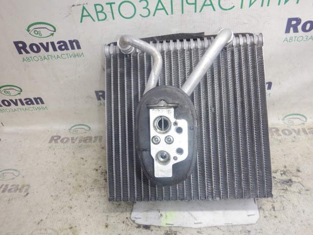Радіатор кондиціонера салонний, випарник Skoda SuperB II