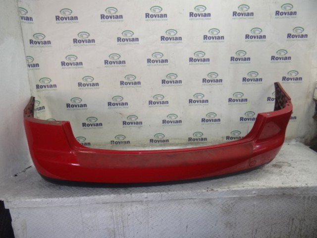 Кожух бампера заднього 1T0807421 VAG