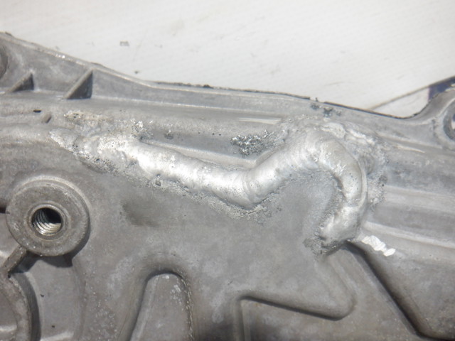 Кришка двигуна передня 213704A000 HYUNDAI