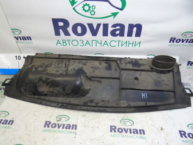 Радіатор 214766469R RENAULT