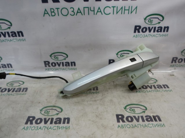Ручка передньої двері зовнішня права 2231175200 HYUNDAI