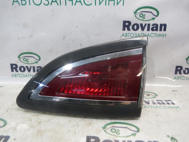 Стоп задній 265553056R RENAULT