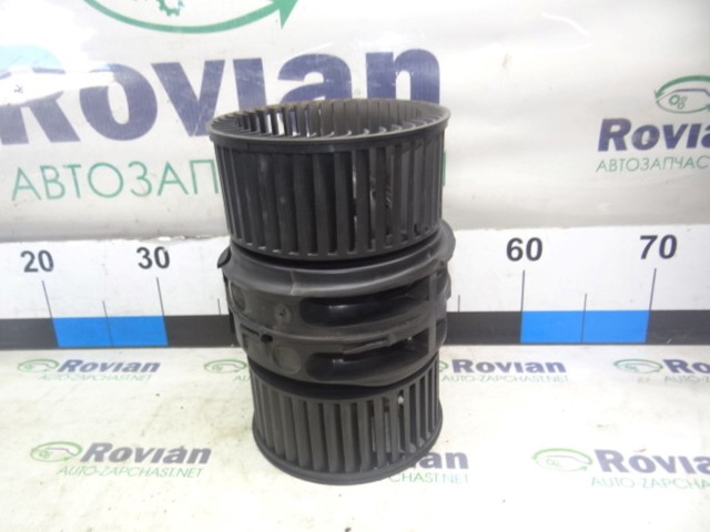 Електромотор пічки 272108241R RENAULT