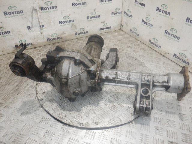 Картер переднього моста 2745067JV0 SUZUKI