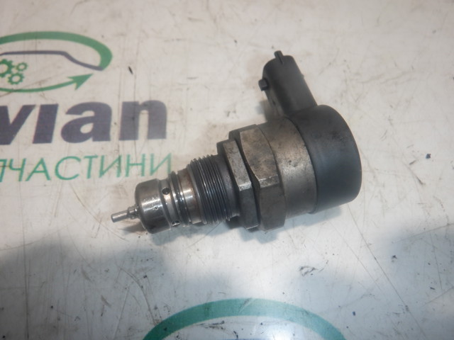 Регулятор тиску палива в паливній рейці 281006037 HYUNDAI