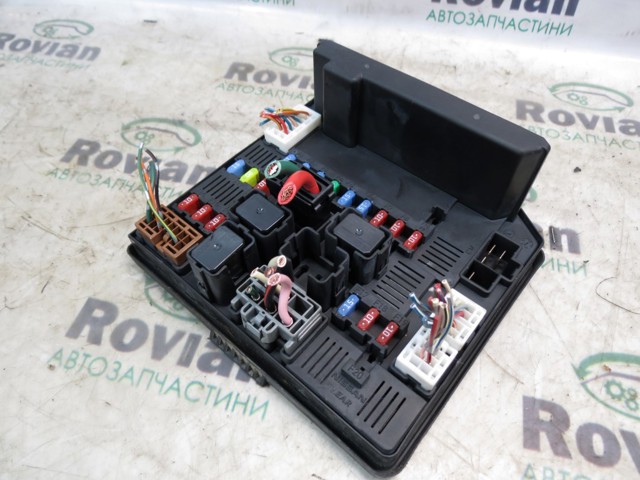 Кришка блока запобіжників 284B7JD00B NISSAN