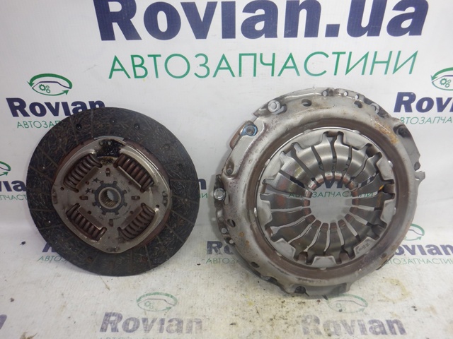 Комплект зчеплення  302052515R RENAULT
