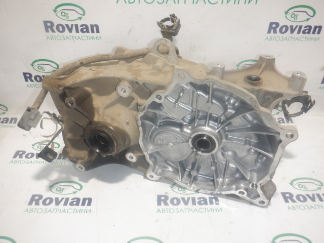 Коробка передач 320103NF0A NISSAN