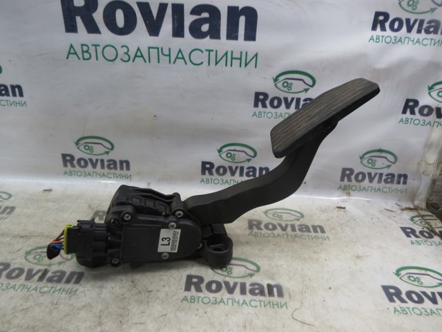 Педаль акселератора 327002E300 HYUNDAI