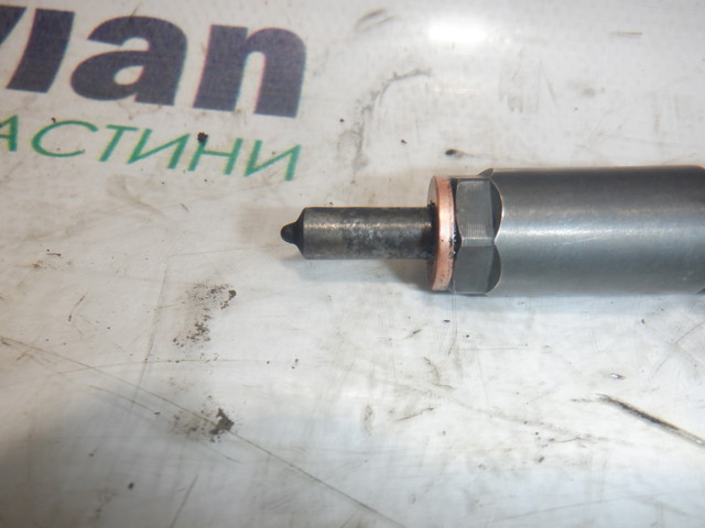 Форсунка паливна 338004A170 HYUNDAI