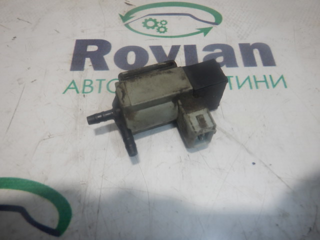 Клапан соленоїд керування заслонкою вторинного повітря 351202A450 HYUNDAI