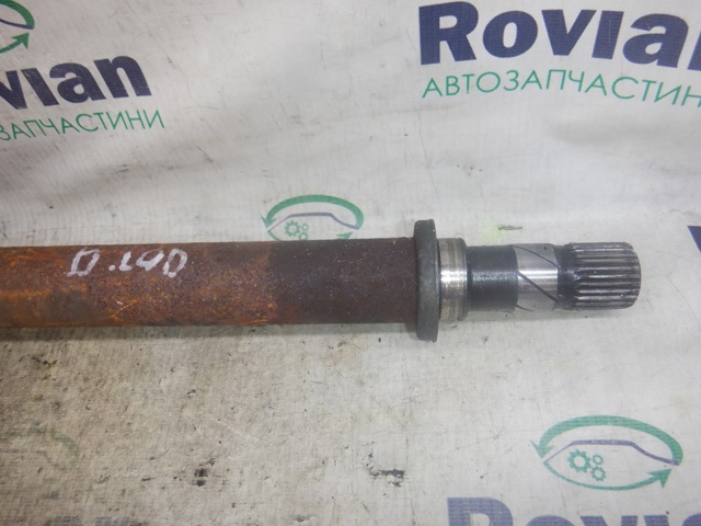 Привід правий 391004751R RENAULT