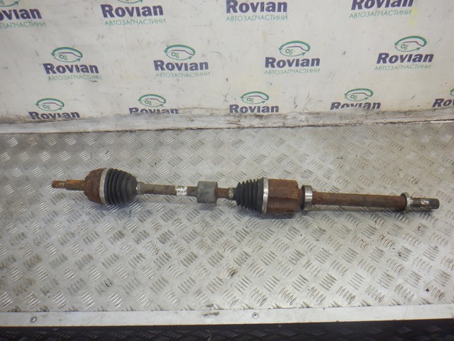 Привід правий 391008165R RENAULT