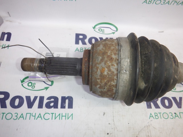 Піввісь передня ліва 391017096R RENAULT
