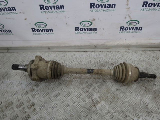 Приводи задніх коліс 39600EB310 NISSAN