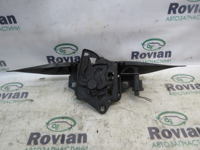 Замок капота 3B0823509AB VAG