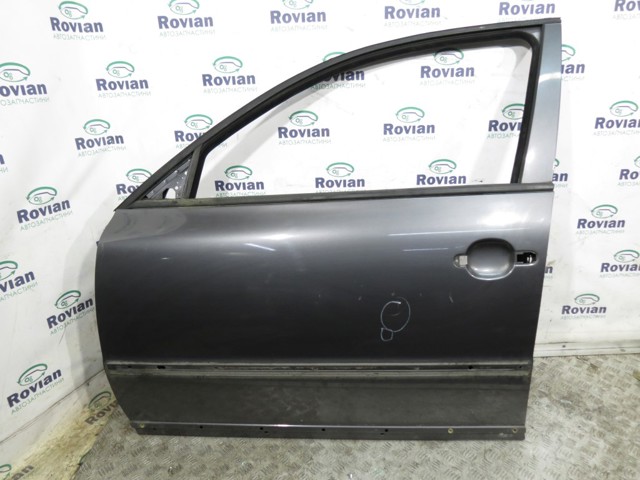 Водійські двері Skoda SuperB 1