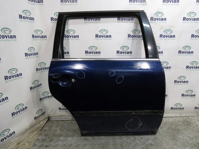 Двері задні, праві 3B9833052S VAG