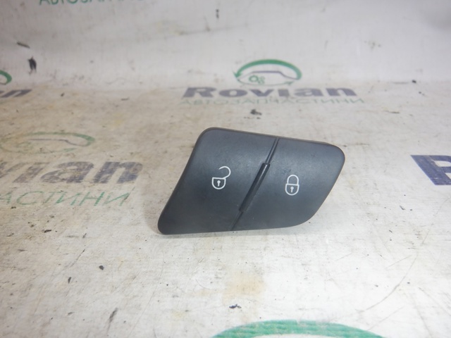 Вимикач центрального замка 3C0962125B VAG