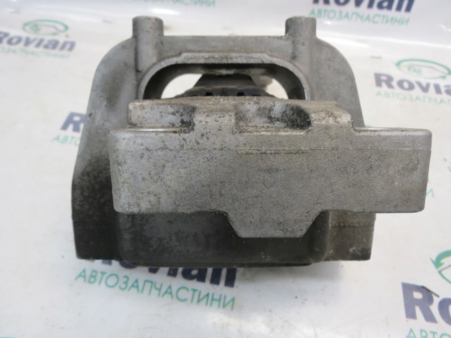 Права подушка двигуна 3Q0199262E VAG