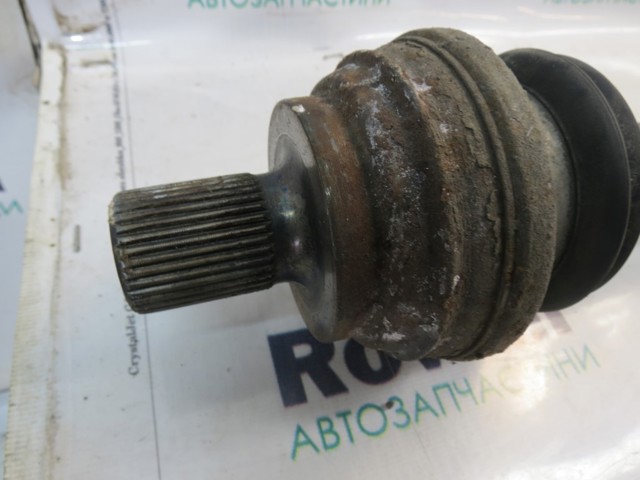 Піввісь задня, права 3Q0501204B VAG