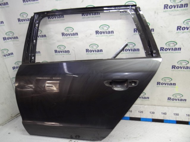 Двері пасажирськи задні ліві 3T5833055 VAG