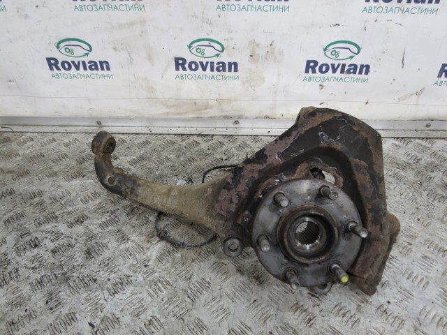 Вісь передня і поворотні кулаки 400145X00C NISSAN