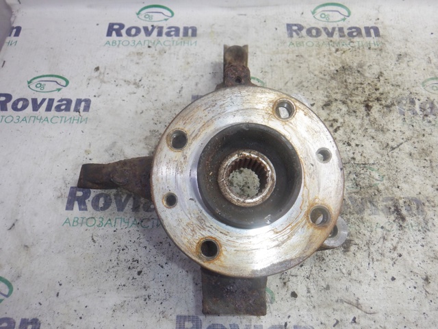 Цапфа поворотна права 400146275R RENAULT
