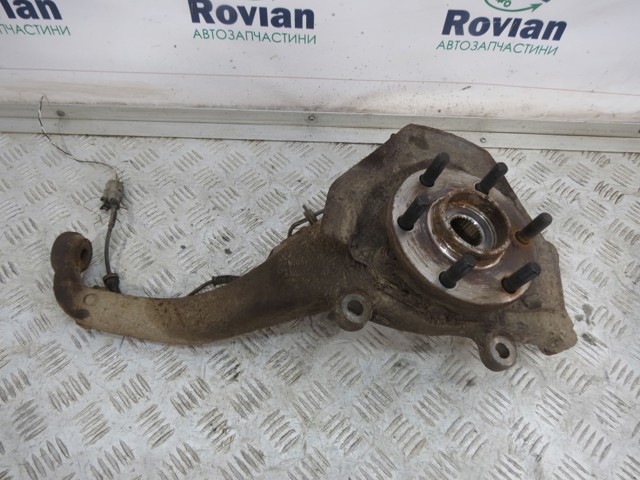 Цапфа передні праві 40014EB000 NISSAN