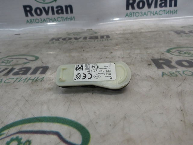 Датчик тиску повітря в шинах 407009322R RENAULT