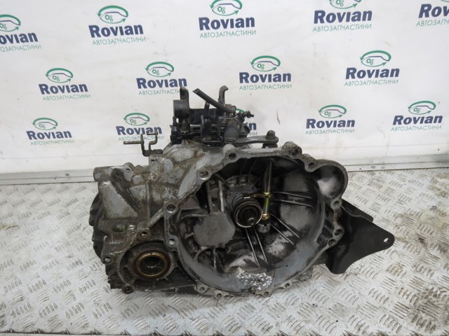 Механічна коробка перемикання передач 4300024381 HYUNDAI