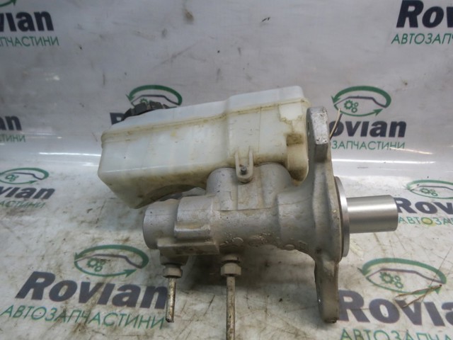 Циліндр гальмівний, головний 460117382R RENAULT