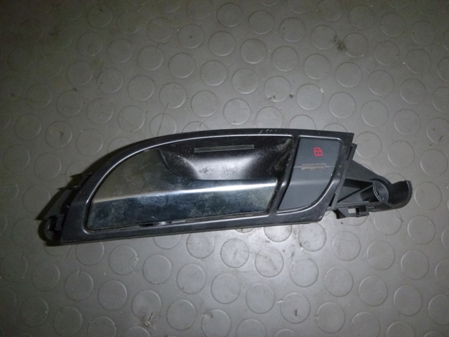 Ручка двері лівою внутрішня перед/зад 4L0837019 VAG